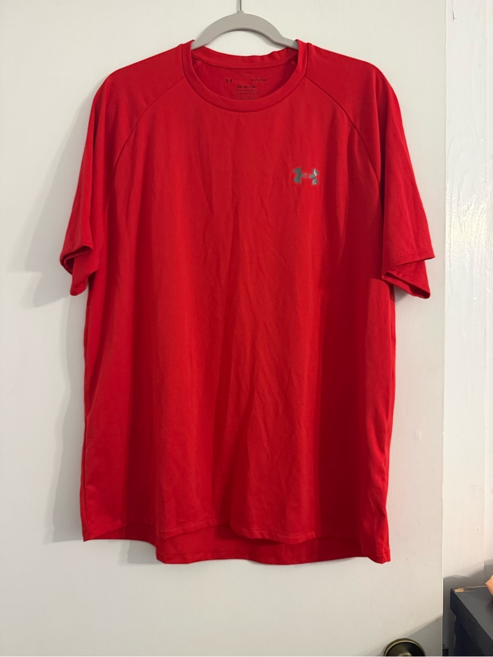Under Armour Men’s Red Short-Sleeve Performance Tee